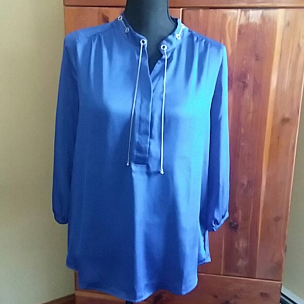 Gloria Vanderbilt Top